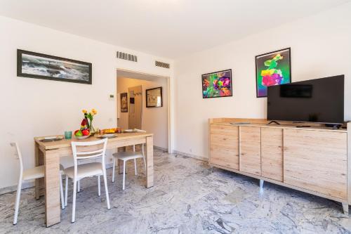 Le Minerve 3P DEB5515