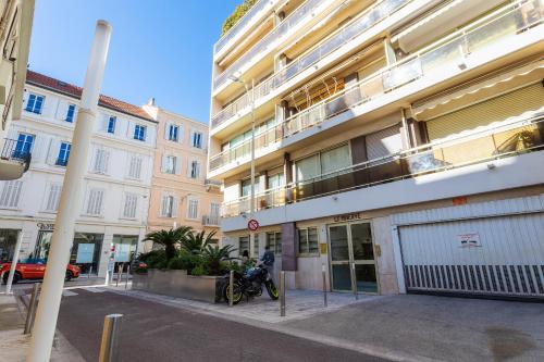 Le Minerve 3P DEB5515