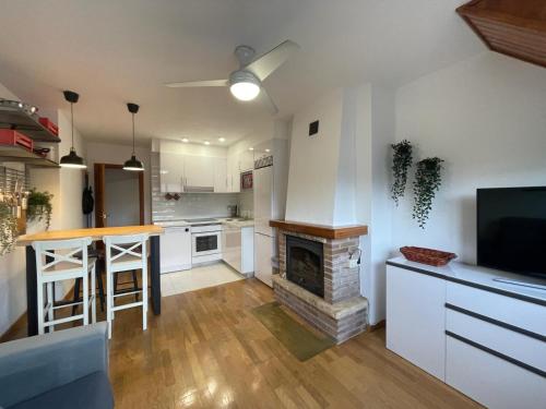 Η κουζίνα ή μικρή κουζίνα στο Apartamento Alba4