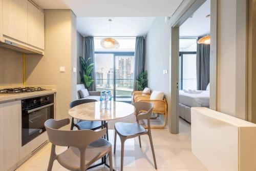 1BR Apartment in Zada Tower Business Bay - Close to Metro
