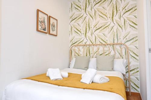 For You Rentals Vive la vida madrileña en piso temporal 2 habitaciones CER832