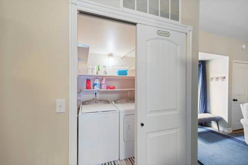 Fotografie z fotogalerie ubytování Cozy Bungalow in Provo for 4 Guests v destinaci Provo