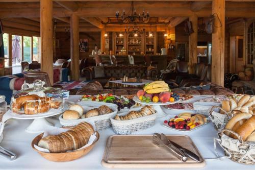 Jídlo v penzionu nebo okolí