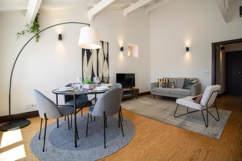 Gallery image of Moeda'82 - Downtown Apartment with Terrace in Coimbra
