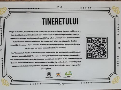 a sign for a game with the wordstim respawn at Thomas' place central -100m parc si metrou Tineretului in Bucharest