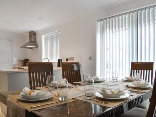 Gallery image of 34 Buckthorn Grove in Middlesbrough