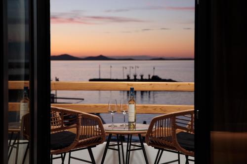 Due Venti Downtown Suites Naxos Sunset View