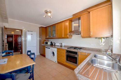 Atlantic Dream View - Apartment for 4 with amazing sea views in great location
