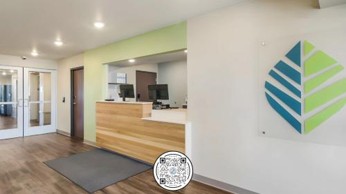 Khu vực ghế ngồi tại WoodSpring Suites Downers Grove - Chicago