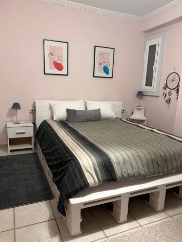 Cozy Apartment in Neos Kosmos