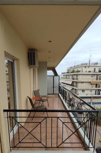 Balkón nebo terasa v ubytování Νίκος: διαμέρισμα στην Πάτρα, πανέμορφο και άνετο