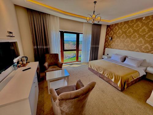 Letto o letti in una camera di Green Roof Boutique Hotel & SPA Istanbul Airport