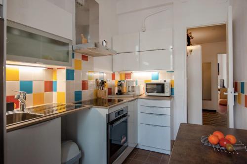 Bright Apartment in Marseille