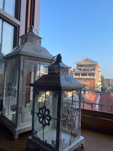 Το κτήριο όπου στεγάζεται  το διαμέρισμα