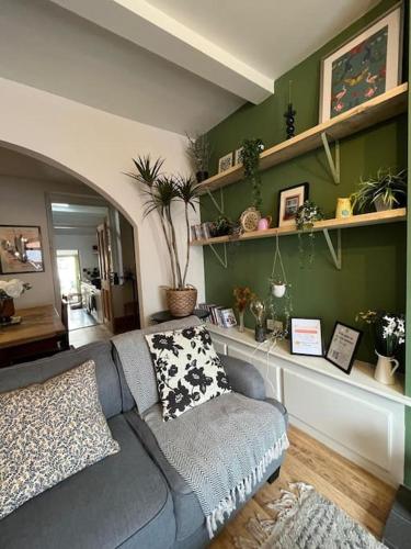 #02 Just the Splott Sleeps 6- 8mins to Stadium - " Perfect for Contractors and Families - Free Parking" photo 29