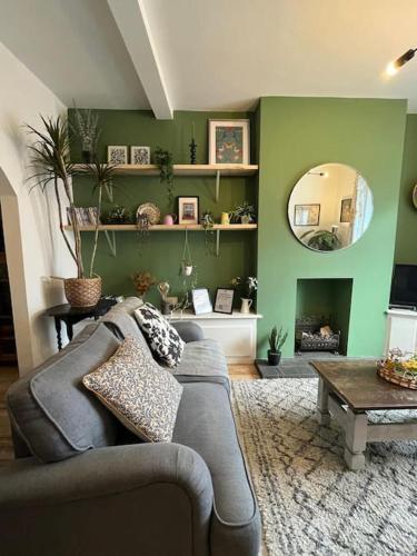 #02 Just the Splott Sleeps 6- 8mins to Stadium - " Perfect for Contractors and Families - Free Parking" photo 41