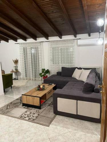 The penthouse kastoria