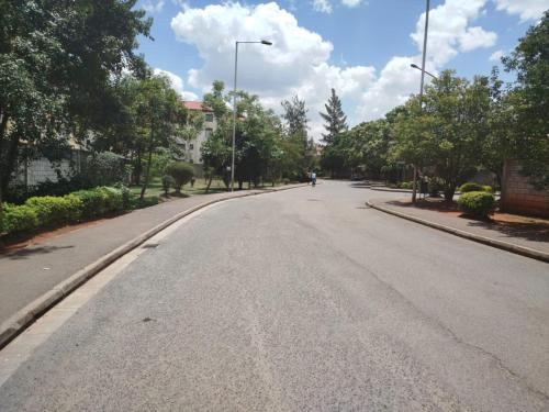 Foto dalla galleria di Furaha Masionette apartment Nyayo Estate Nairobi Kenya Nambari ya Simu sufuri saba sufuri moja moja nne tisa sufuri sufuri saba next to JKIA Jomo kenyatta International Airport,Next to SGR Nairobi 3Bedrooms,3 toilets,2bathrooms,Own compound,par a Nairobi