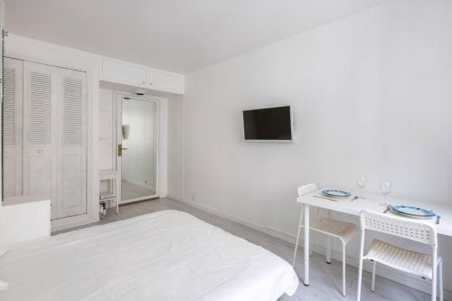 Le LONGCHAMP Paris 16 ème, New and perfectly located apartment