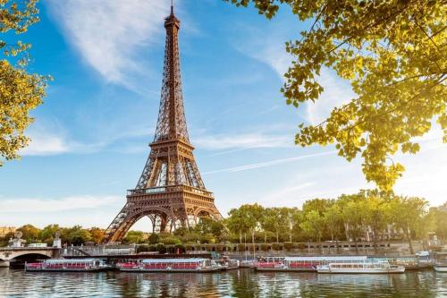 Le LONGCHAMP Paris 16 ème, New and perfectly located apartment
