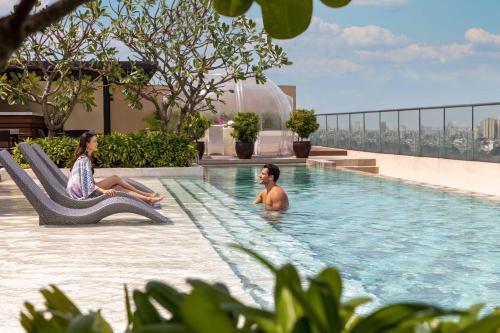 Manila Marriott Hotel at Newport World Resortsの敷地内または近くにあるプール