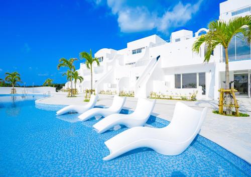 Piscina en o cerca de SANTORINI HOTEL&VILLAS MIYAKOJIMA