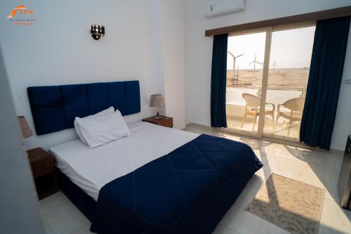 Postel nebo postele na pokoji v ubytování FOX SAHEL RESORT ELGOUNa& Kite