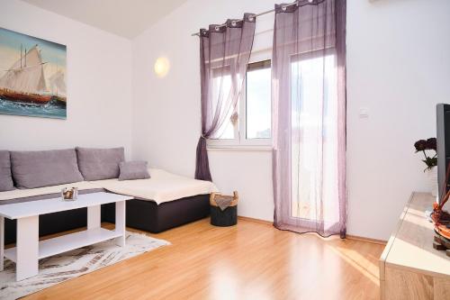 Apartment Mark by Litto