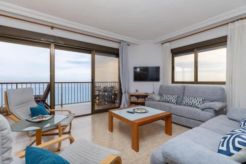 Χώρος καθιστικού στο Beach Haven by Fidalsa