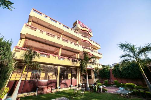 Gallery image of Hotel O The Park City Hotel in Jaipur