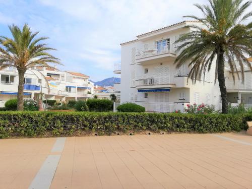 Playa. Amplio apartamento para 6 en Roses ubicación ideal
