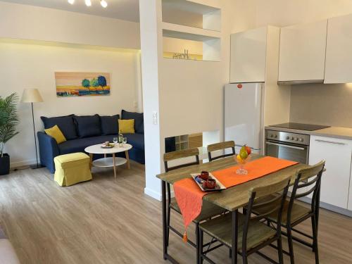 Dante Apartment