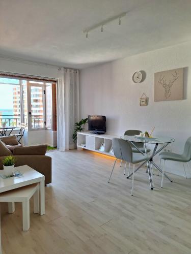 M&R AcaciasBeach, parking privado