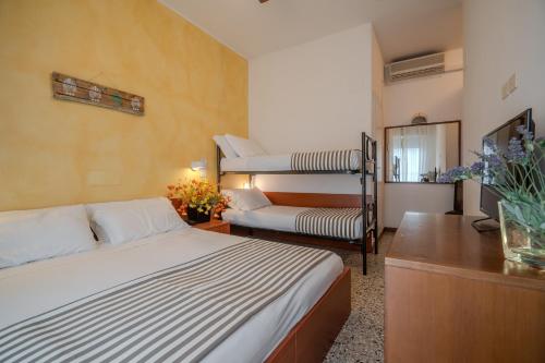 Gallery image of Hotel Mia in Rimini