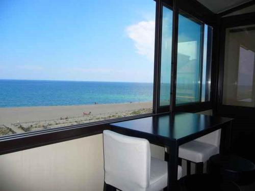 Duplex T3 avec Clim et Parking à 50m de la Plage - FR-1-782-41