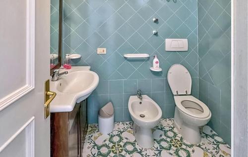 Koupelna v ubytování 3 Bedroom Nice Home In Forio Ischia