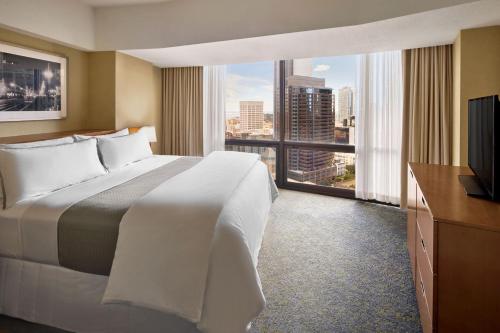 The Westin Bonaventure Hotel & Suites, Los Angeles Image