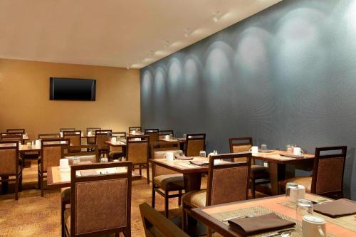 The Westin Bonaventure Hotel & Suites, Los Angeles photo 45
