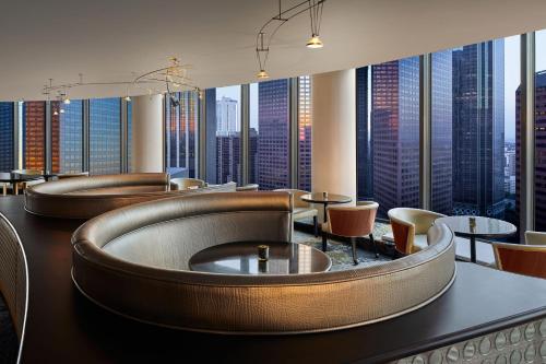 The Westin Bonaventure Hotel & Suites, Los Angeles photo 46