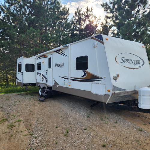 Fotografie z fotogalerie ubytování Daisy Lake RV Campground v destinaci Nevis
