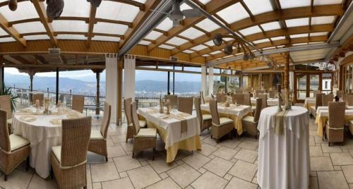Restaurace v ubytování Gasthof Pension Perauer
