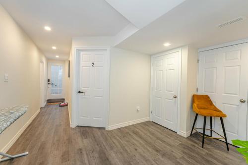 Φωτογραφία από το άλμπουμ του Cozy basement suites Oakville σε Όκβιλ