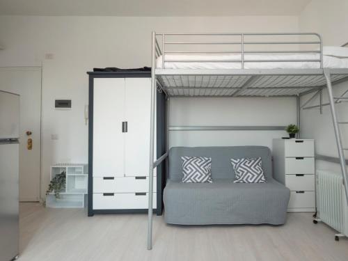 [IHost Studio] - Carcano 19