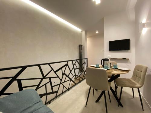 Ghirlanda House