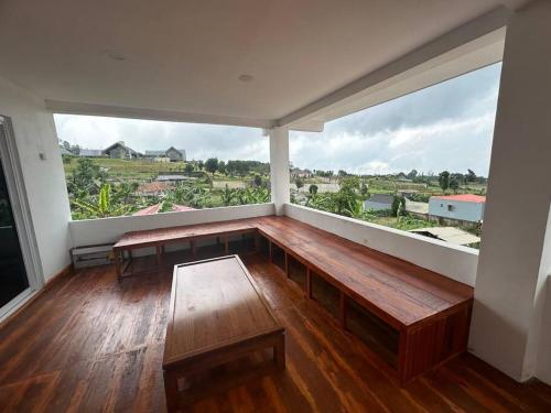Balkoni atau teres di Jason Farm Villa