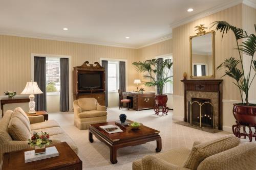 Posezení v ubytování Fairmont Olympic Hotel
