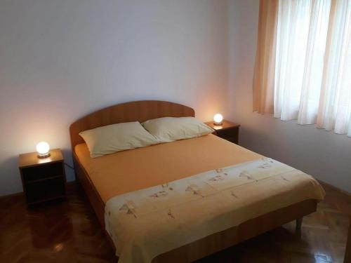 Apartments with parking space Okrug Gornji - Ciovo - 22795