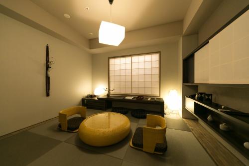Un lugar para sentarse en Hotel Resol Trinity Kyoto