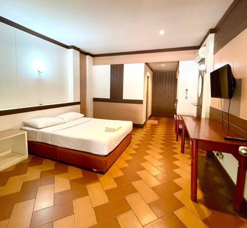 TV a/nebo společenská místnost v ubytování บ้านสวนรีสอร์ท นครสวรรค์