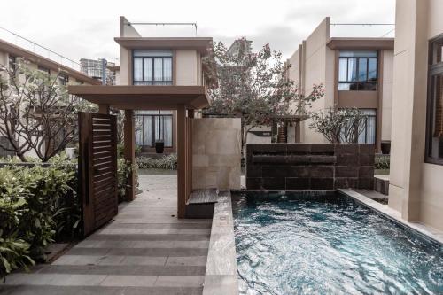 Bazén v ubytování Villa Thanh3B - 3 bedrooms, pool inhouse - in Nha Trang nebo v jeho okolí